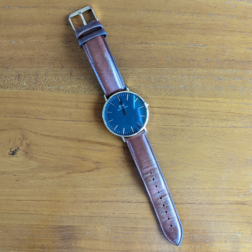 【二手】Daniel Wellington 手錶 (40mm黑面+咖啡皮錶帶) DW情侶對錶