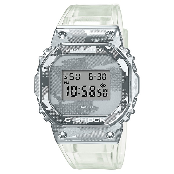 CASIO卡西歐 G-SHOCK 冰酷迷彩金屬錶圈半透明錶帶/43.2mm(GM-5600SCM-1)