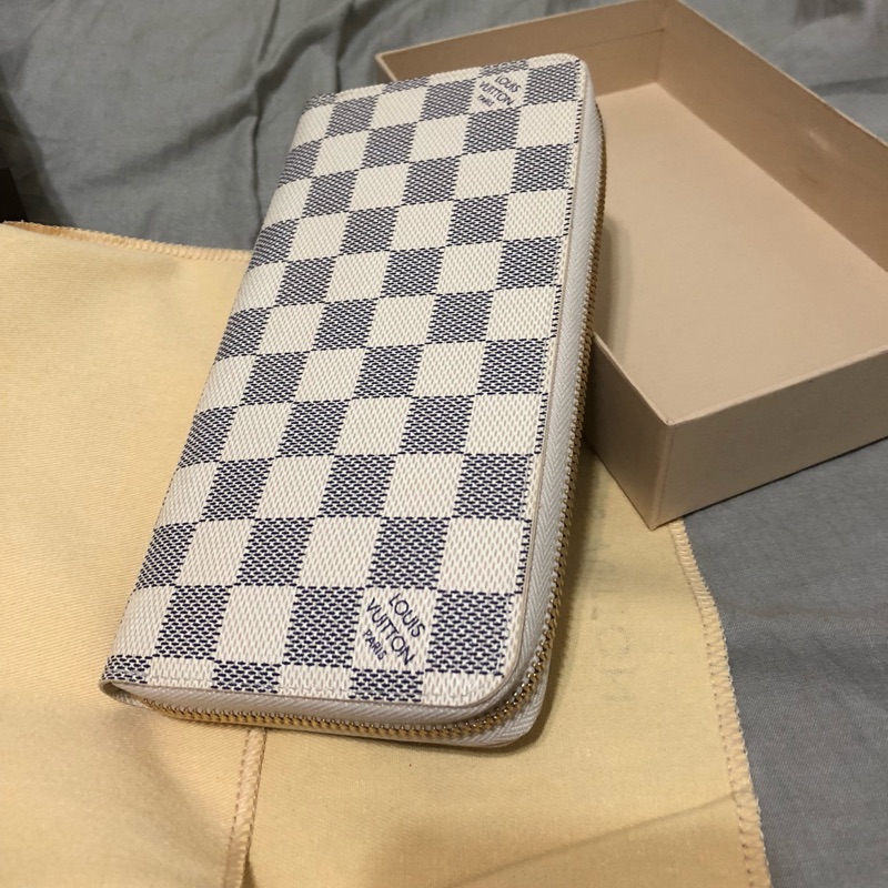 全新～LV Damier N60019白棋盤拉鍊長夾