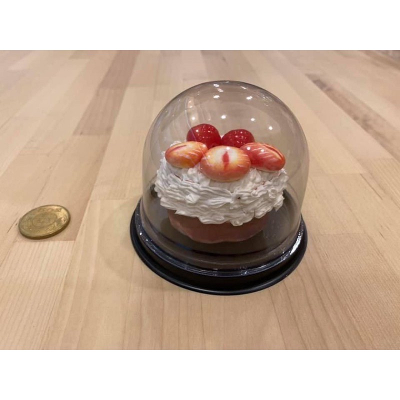 薇齡美妝店-芋頭燒烤布蕾草莓蛋糕黏土（藝術品）