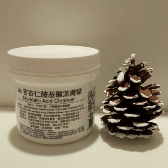 《小雯愛漂亮2》de苦杏仁胺基酸潔顏乳250g~第一化工/第一化粧品