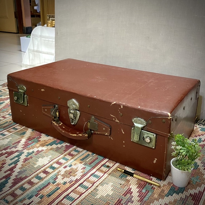 早期 狀況良好 可租借 古董皮革行李箱 古董行李箱 旅行箱 皮箱 老皮箱 老皮革箱 復古皮箱