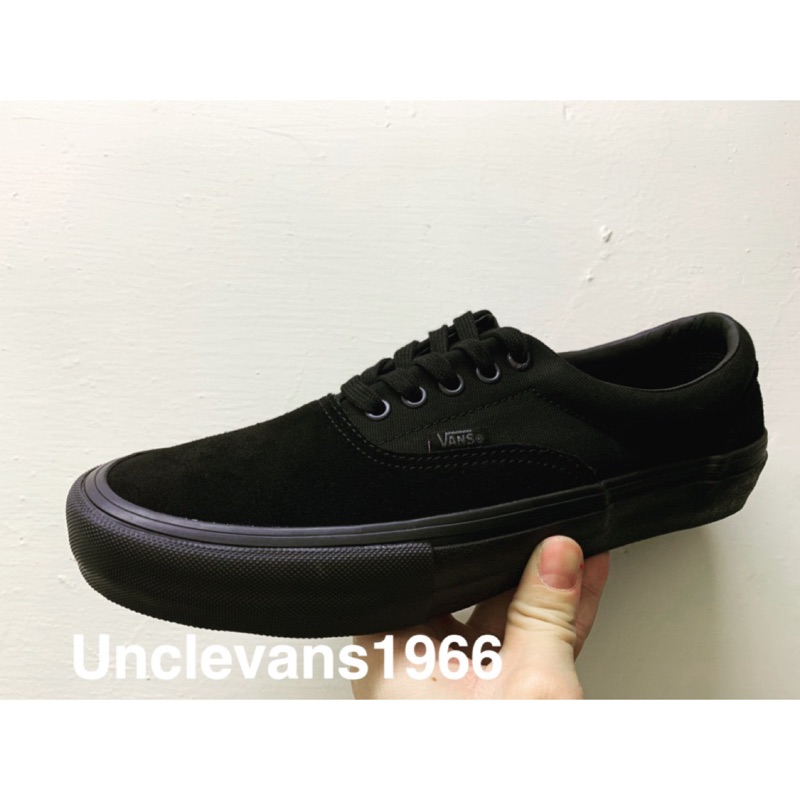 vans era pro blackout