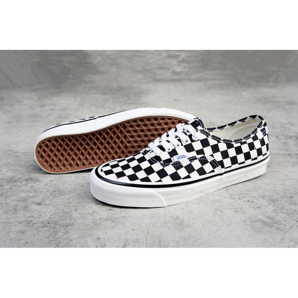 vans authentic 44 dx