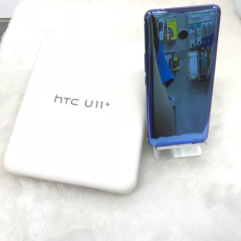 HTC U11+ 64G 炫藍銀 用不到一個禮拜 極新完全無傷有保固