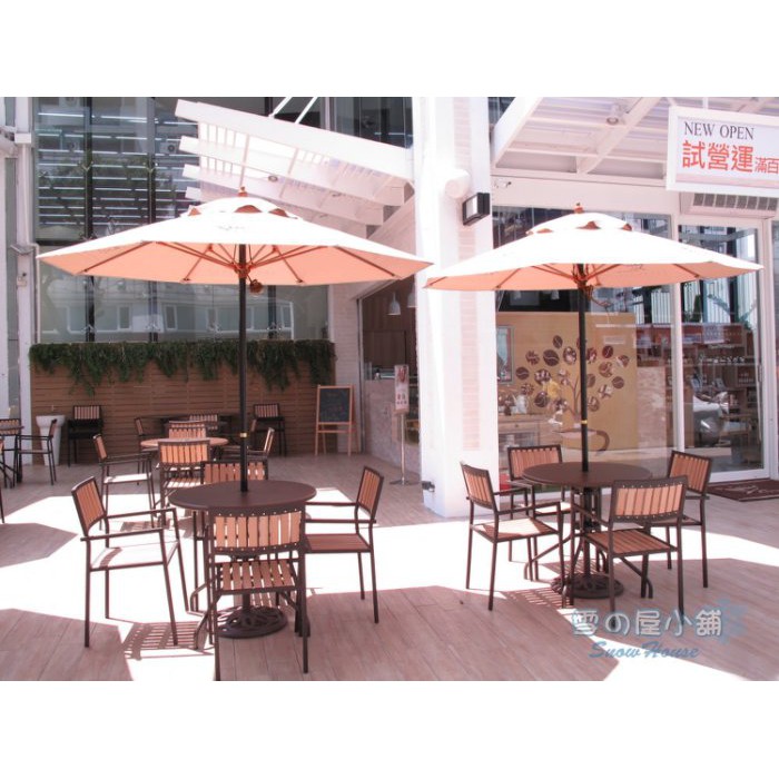 塑木復古套餐優惠組 一桌+方背塑木椅+7尺玻纖傘+傘座 雪之屋高雄門市