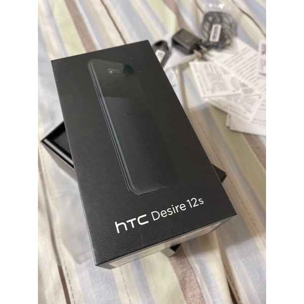 宏達電 HTC Desire 12s 4G/64G 黑色 配件全新 老人機 大螢幕 安卓