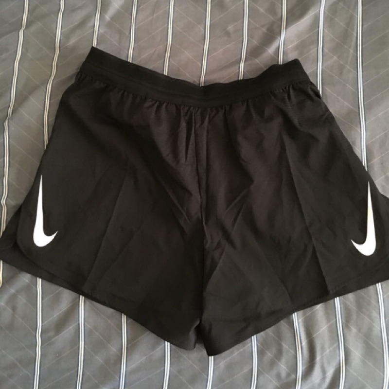 Nike 雙勾 aeroswift shorts 5in