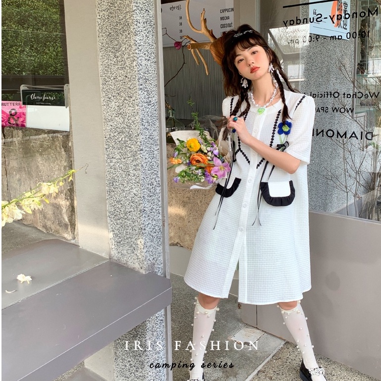 IRIS BOUTIQUE-泰國原創設計 ID2022T77 拼接精緻配飾花邊口袋女士夏季洋裝正品保證