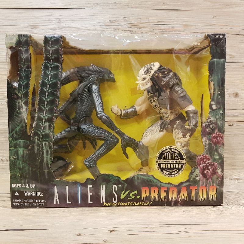 ⭐喔啦玩具店⭐KENNER 終極戰士 異形 10周年限定 1996  AVP 老玩具 軟膠 老膠 玩具 公仔