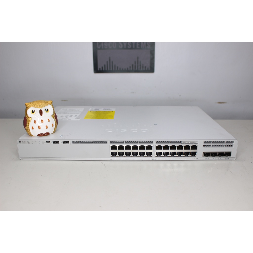 Cisco C9200L-24P-4G-E 24P PoE+ 4x1G uplink Switch