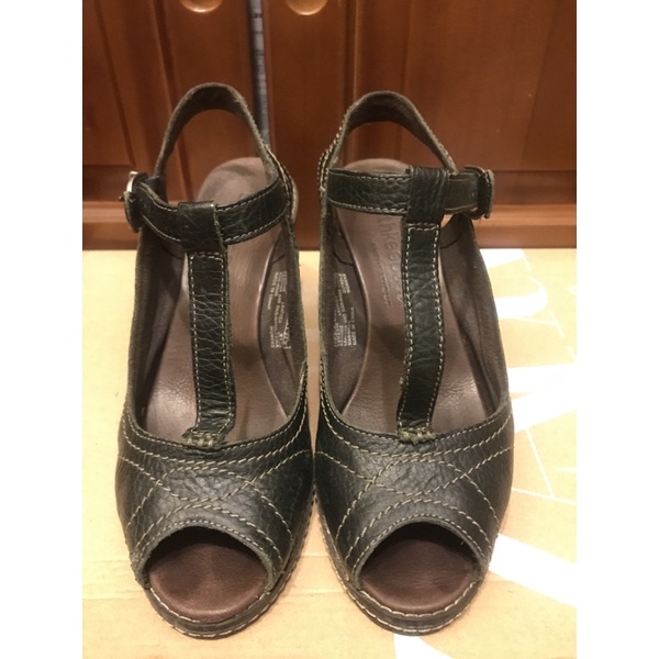 （免運）轉賣2手Timberland女涼鞋尺寸7.5 原價$4200