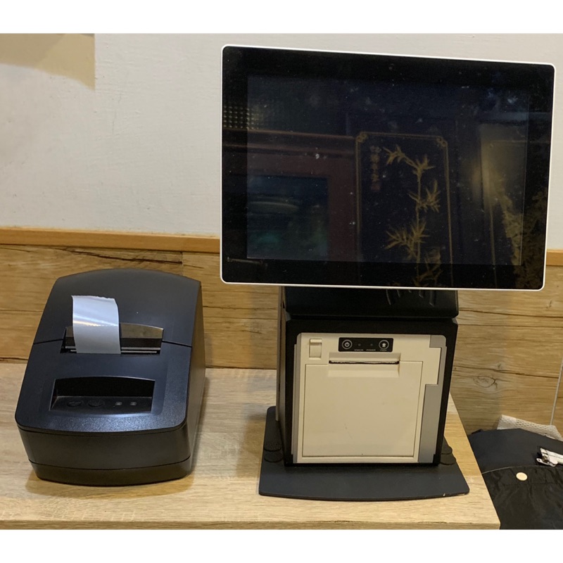 10吋 POS主機+貼紙機 +錢櫃 雲端 觸控螢幕二手
