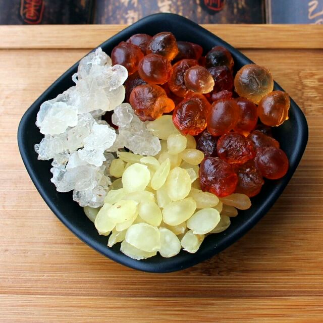 A級～ 拉絲雪燕200g850元、單莢皂角米200g900元、桃膠500g 700元，共是2450元