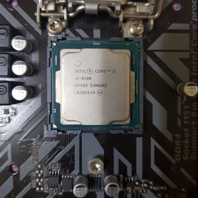 Intel i3-8100 （如約）