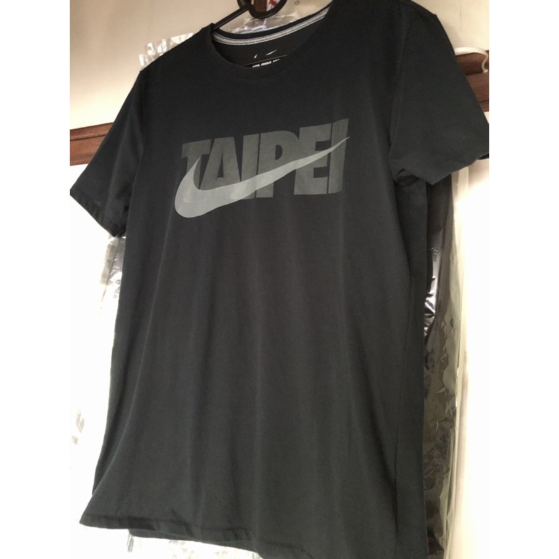 Nike swoosh TAIPEI 黑M