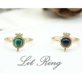【Lit Ring】古典刻花藍砂石戒指。精緻 波希米亞 圓形 雕刻花紋 皇冠 雕花 綠色孔雀石紋 蛋面 戒指 飾品 首飾