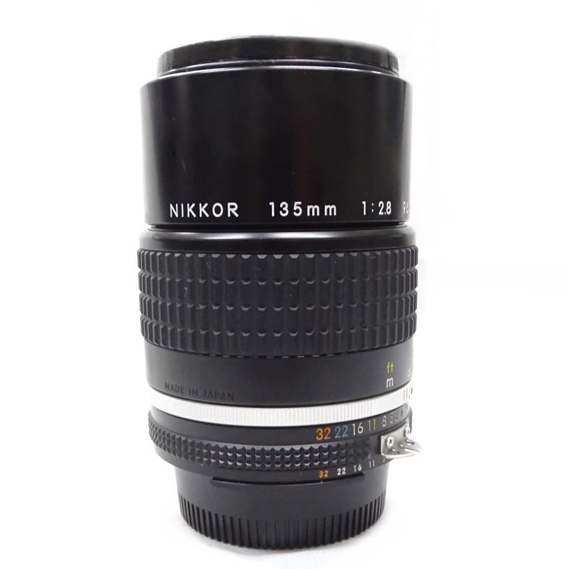 [懷舊鏡頭] NIKON AIS 135mm f2.8 相機手動鏡頭 人像鏡 二手 底片相機鏡頭 ~ 鏡頭附遮光罩