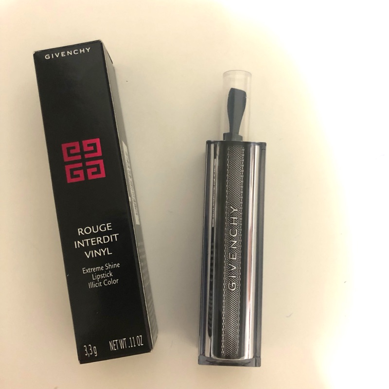 香港代購僅剩ㄧ支Givenchy 黑管 口紅💄色號01