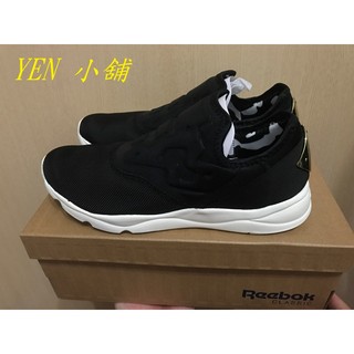 《YEN小舖》REEBOK FURYLITE SLIP-ON 女款 AR2716 黑金配色 懶人鞋 軟底好穿舒適㊣大推