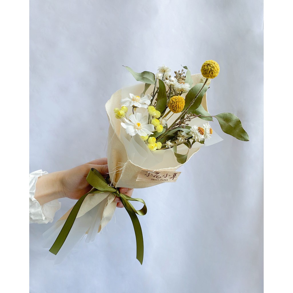 小花小草petit Fleur 乾燥花小花束夏草 清新黃白生日花束 畢業花束 情人節花束 手作花束 拍照小物 蝦皮購物