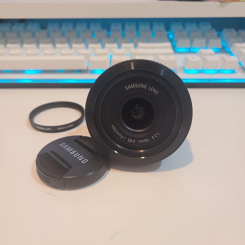 【二手】三星SAMSUNG NX 16mm F2.4 定焦鏡