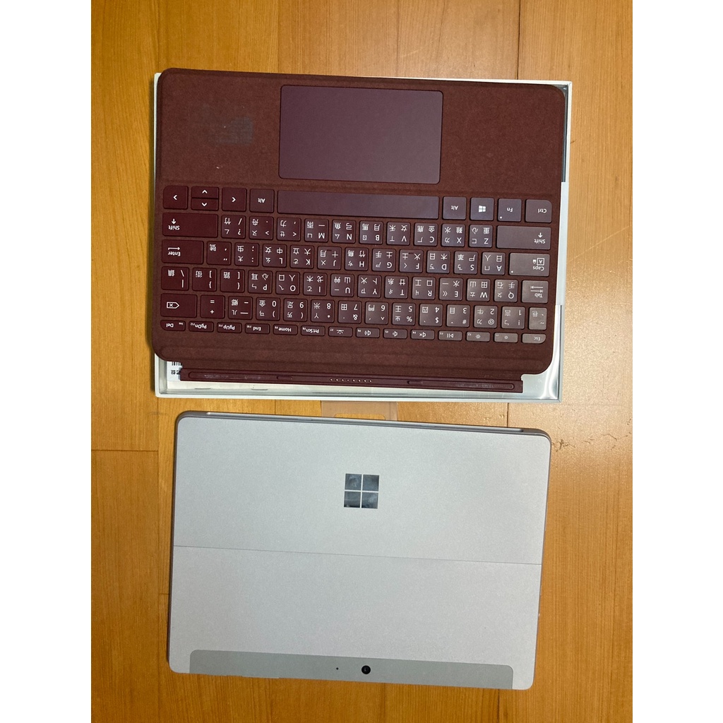 Microsoft 微軟 Surface Go 平板電腦兼筆電(附原廠鍵盤) 4415Y 8G/128G 二手