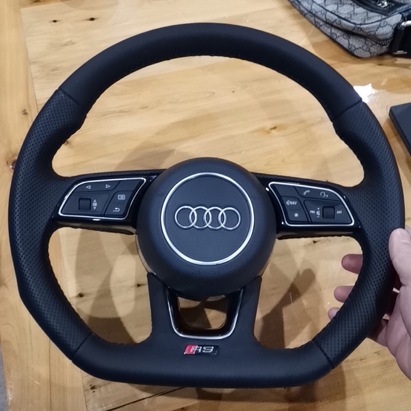全新Audi RS方向盤 總成含氣囊、撥片再送解碼器
