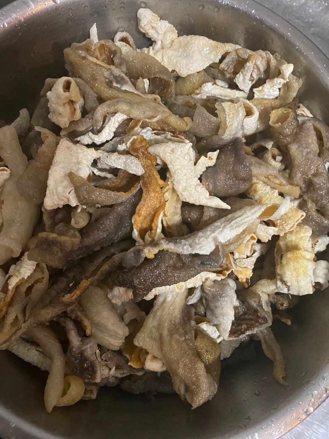 乾魚皮 300克260 辦桌專用魚皮乾魚翅羹白菜滷辦桌魚翅海參佛跳牆鮑魚日本干貝魚唇鯊魚皮 蝦皮購物