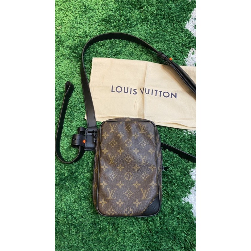 二手美品 保證正品 LV Louis Vuitton Utility Side Bag 側包 側背包 背包 腰包 隨身包