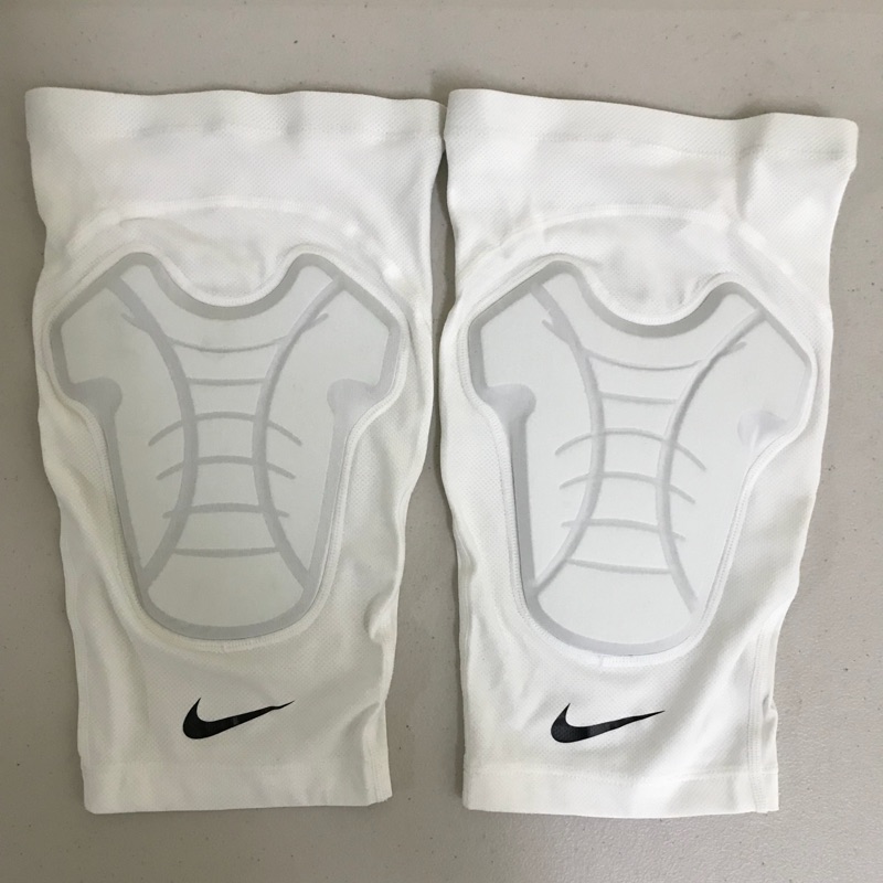 NIKE PRO HYPERSTRONG PADDED KNEE 