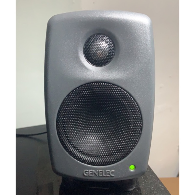 GENELEC 8010a 3吋監聽音響（兩支）附XLR轉3.5mm音源線