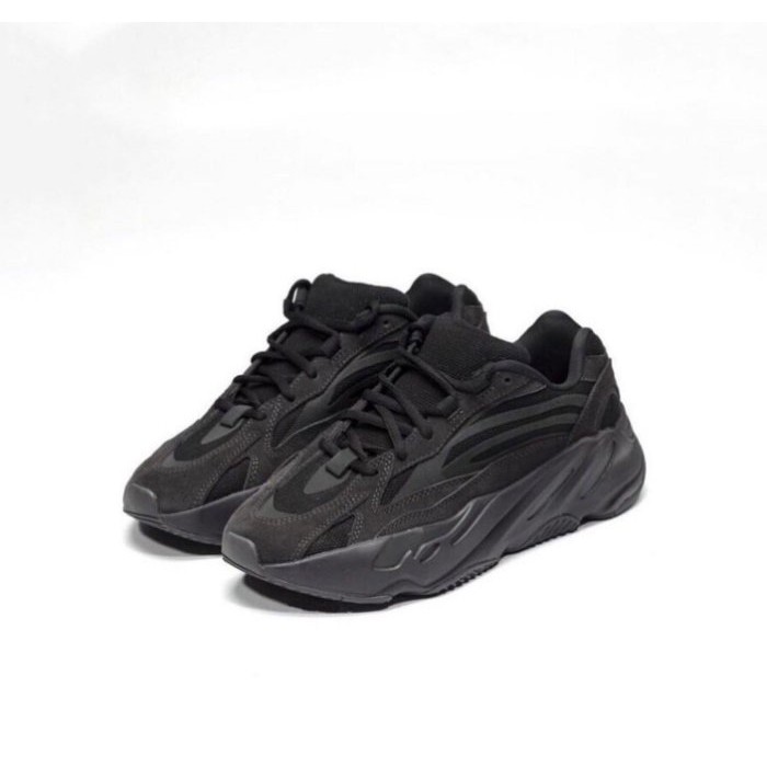 adidas yeezy boost 700 black