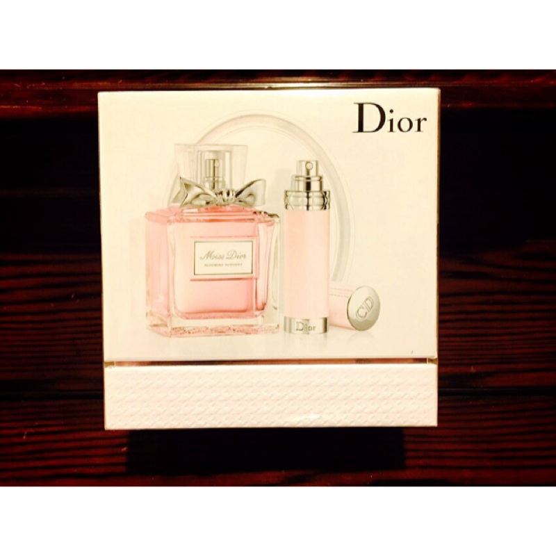 機場限定！Miss Dior 花漾淡香水 100ml + 高質感隨身噴霧瓶 7.5ml 禮盒組