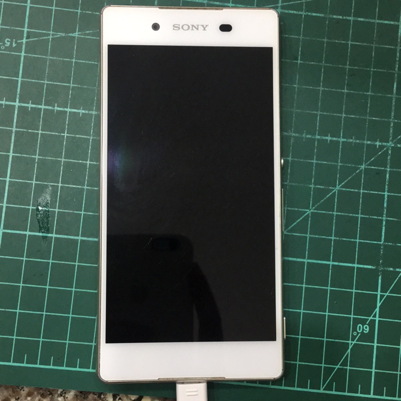 完美二手手機 空機9成新Sony Z3+ Z4 白色 32G