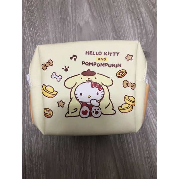 HELLO kitty and 布丁狗化妝包，台北，新北捷運站可面交