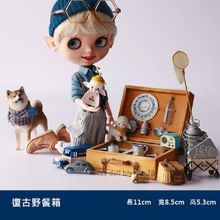 miss doll 【復古野餐箱】Blythe復古手工做舊小家具玩物懷舊書櫃餐桌圓椅小布娃衣娃鞋迷你食玩小屋傢俱