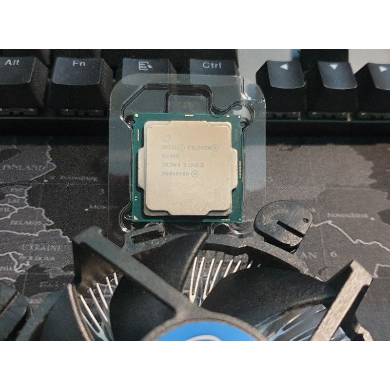 1151腳位 Intel Celeron G4900 CPU  附原廠風扇