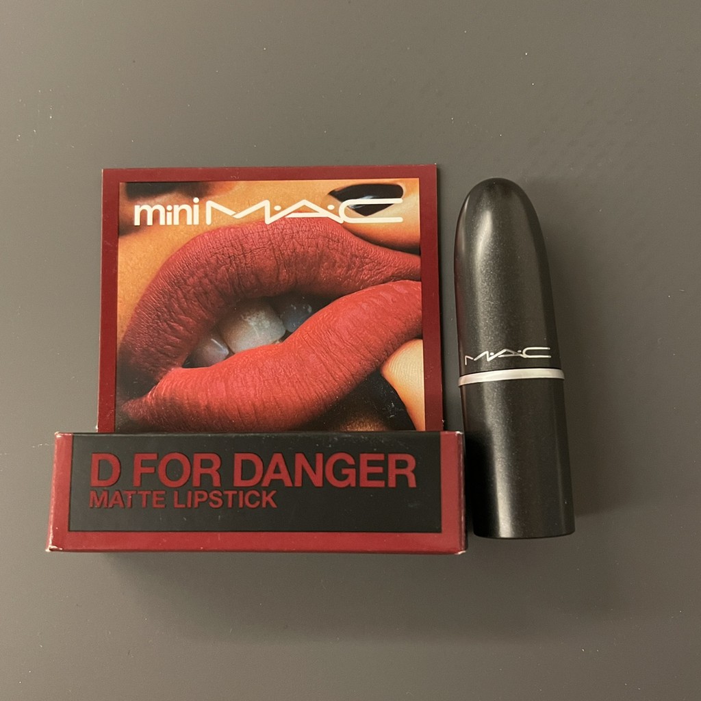 M.A.C 時尚迷你唇膏 #630 D For Danger（全新）