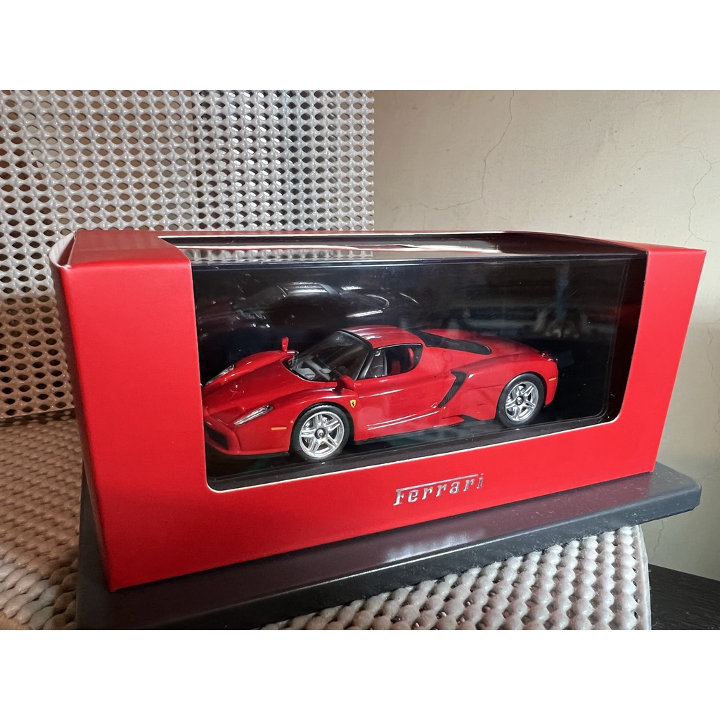 IXO 1:43 Ferrari Enzo