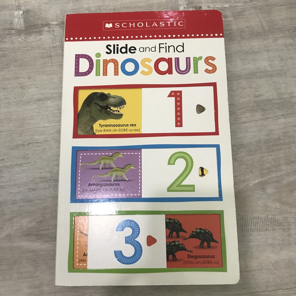 英文原版 Slide and Find Dinosaurs