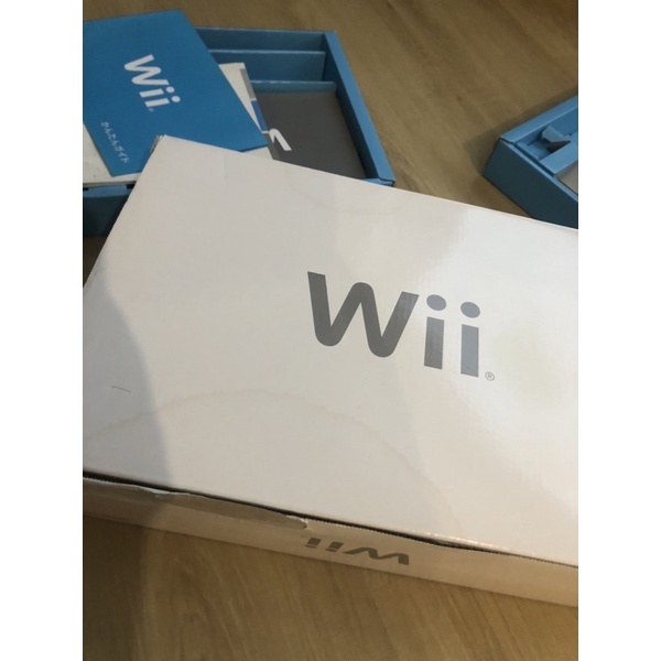 Wii 主機附五片遊戲片