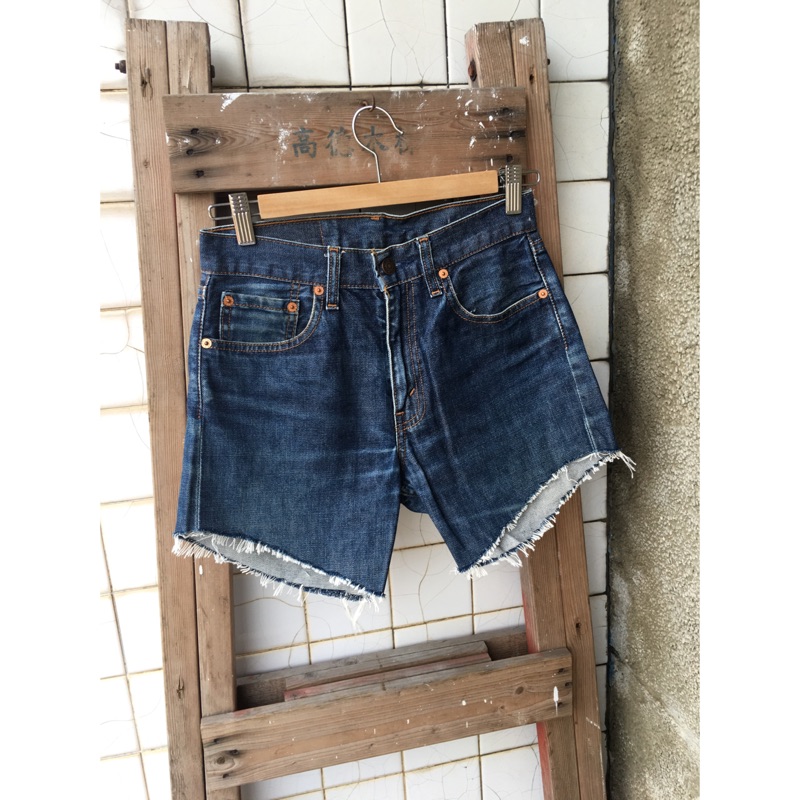W27 窄身 505 深色 Levis 男友風 牛仔短褲 二手Levi's 高腰短褲 反折短褲 牛仔褲 夏日必備 顯瘦
