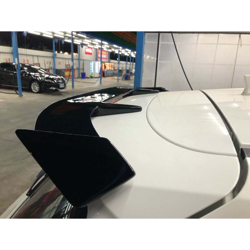 Honda Hrv 類日規gt尾翼 蝦皮購物