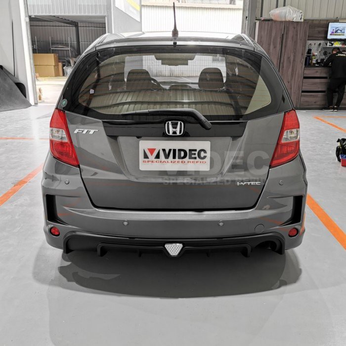 小七的車庫honda Fit 無限mugen Rs 大包側裙後保桿含煞車燈空力套件08 14 皆可裝 蝦皮購物