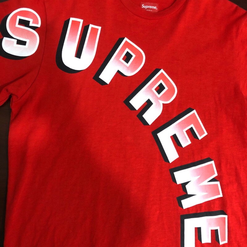 Supreme Arc Gradient logo 紅色(正品） | 蝦皮購物