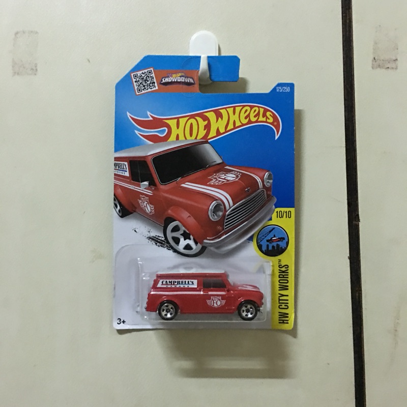 Hot wheels 67 Austin mini van 風火輪