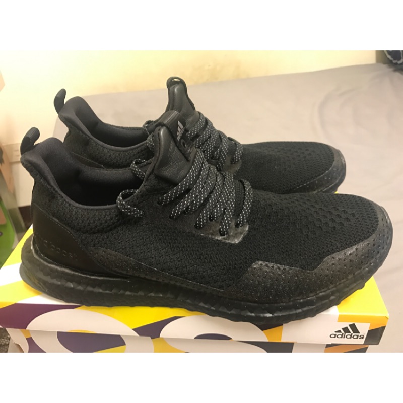 adidas haven triple black