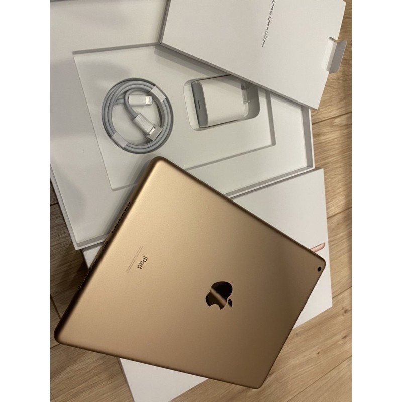 售Apple ipad8 10.2吋128G玫瑰金（最新款） 拆封新品