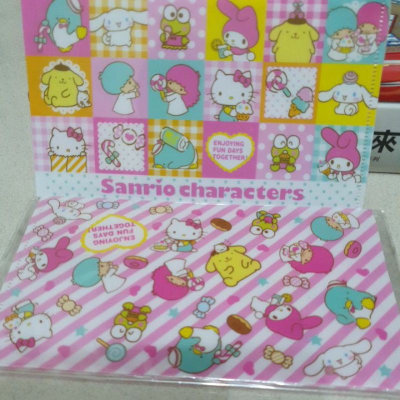 Hello Kitty口罩套原價330元(2擇1)